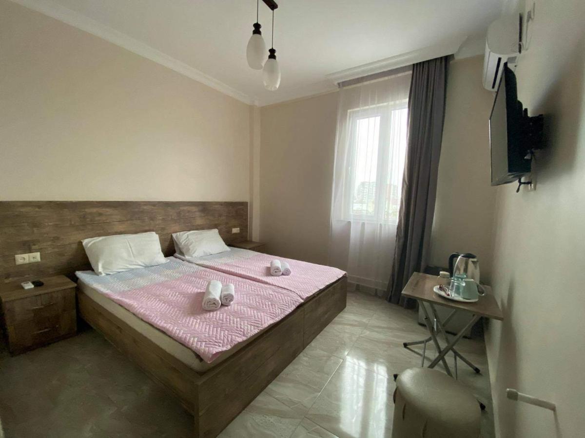 Family Hotel Batumi Zewnętrze zdjęcie