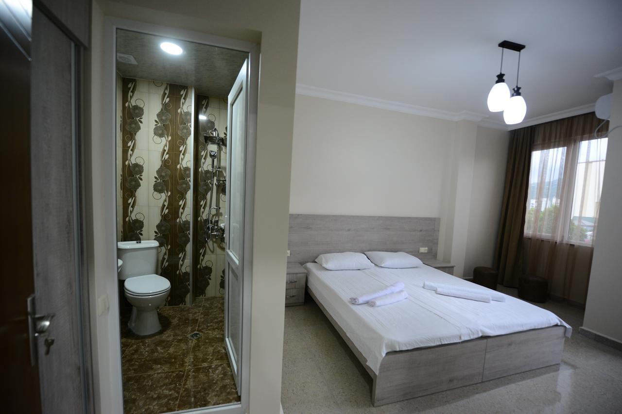 Family Hotel Batumi Zewnętrze zdjęcie